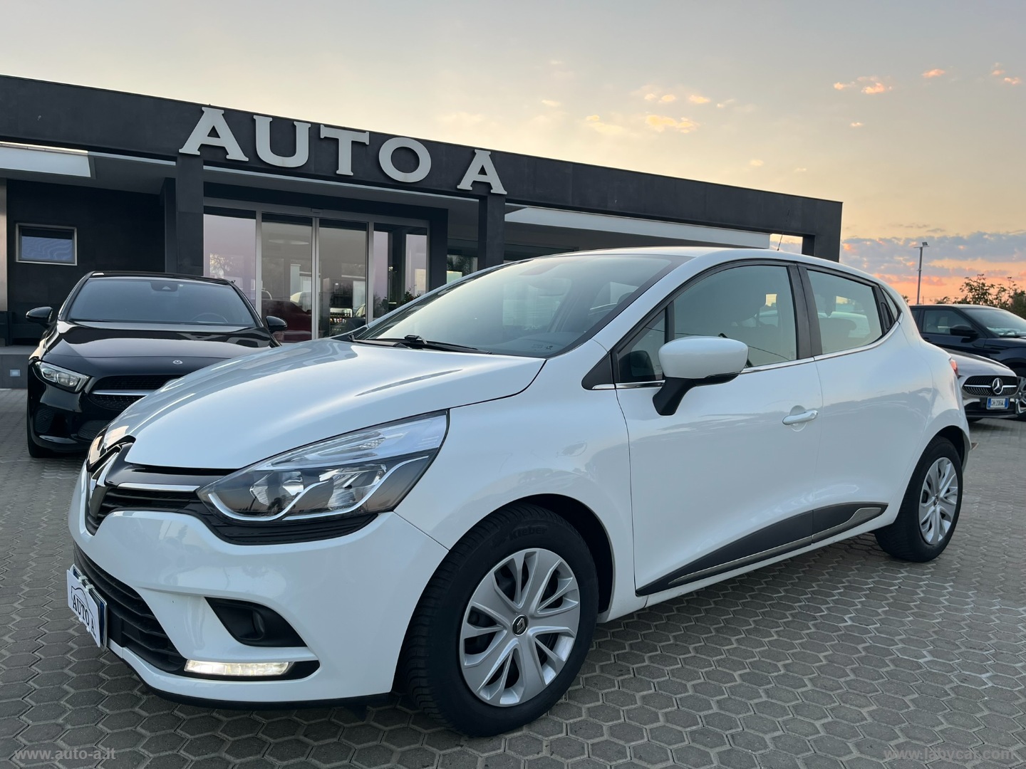 RENAULT Clio
