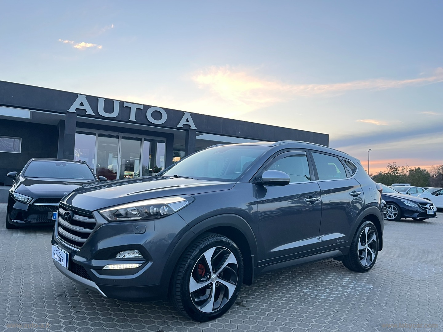 HYUNDAI Tucson
