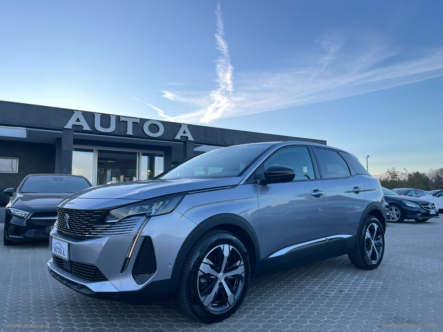 PEUGEOT&nbsp;3008