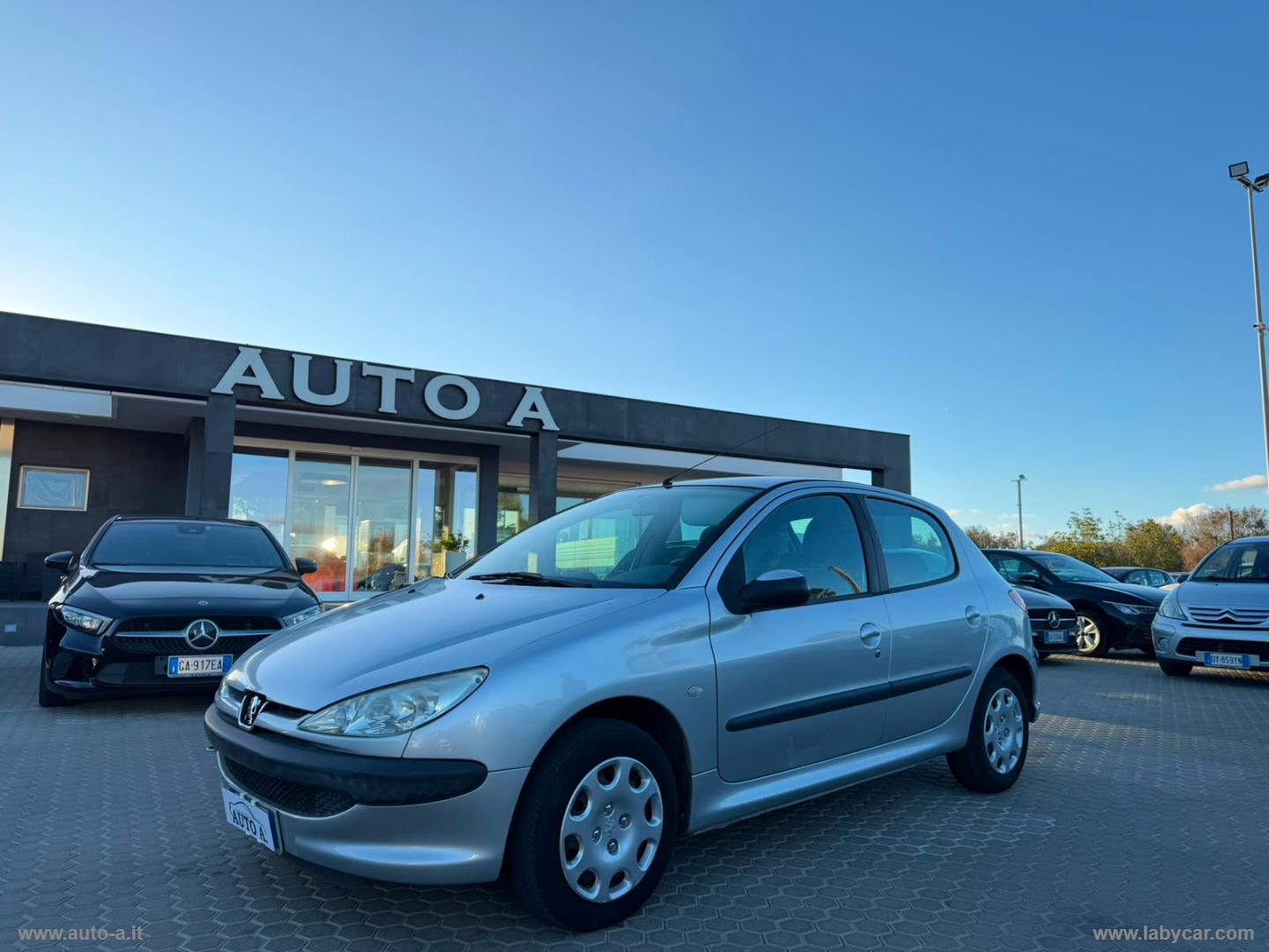 PEUGEOT&nbsp;206