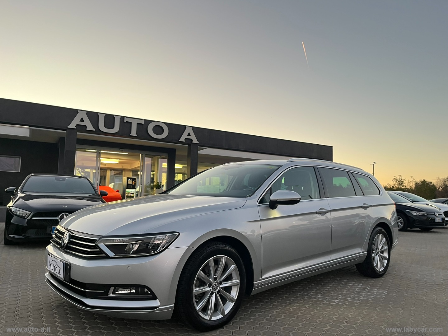 VOLKSWAGEN&nbsp;Passat