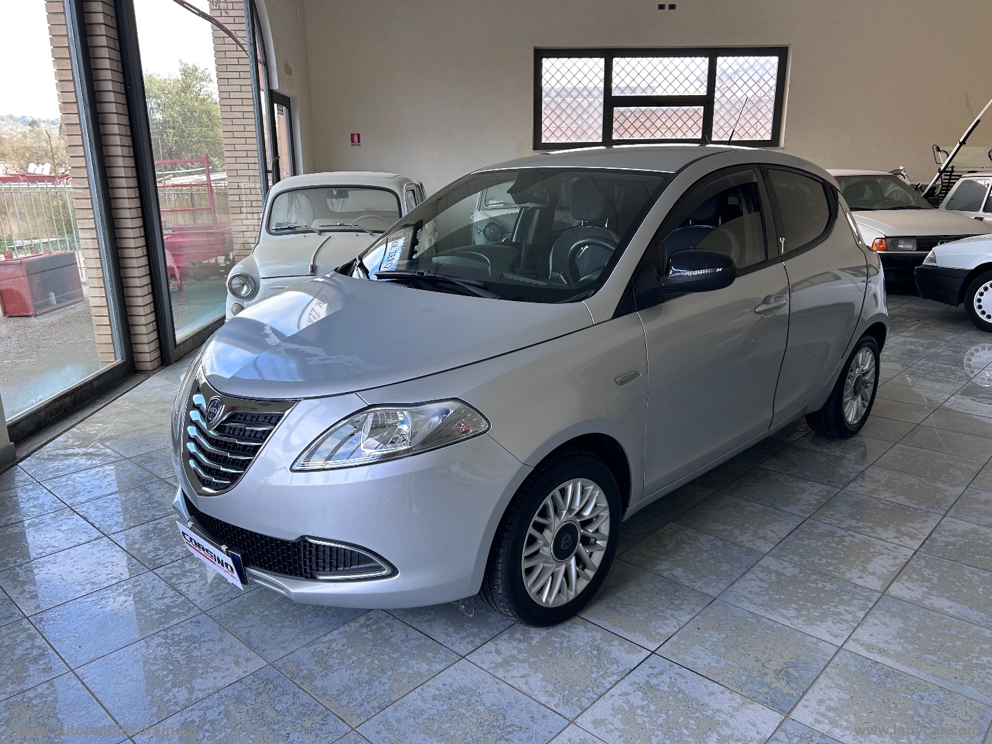 LANCIA Ypsilon