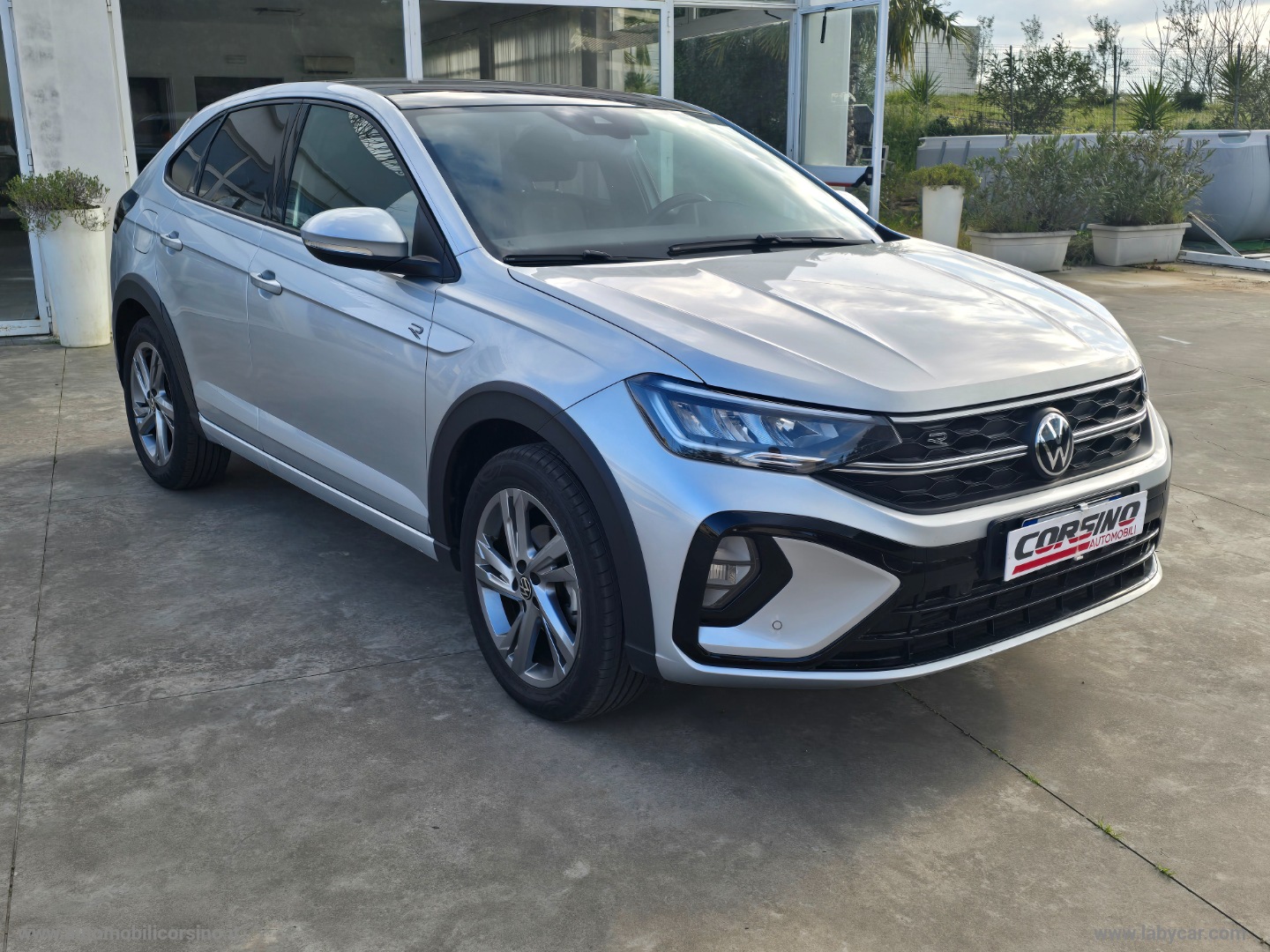 Taigo 1.0 TSI 115 CV R-Line                                                        