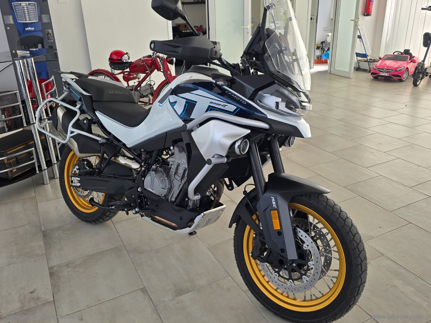CF MOTO 800MT