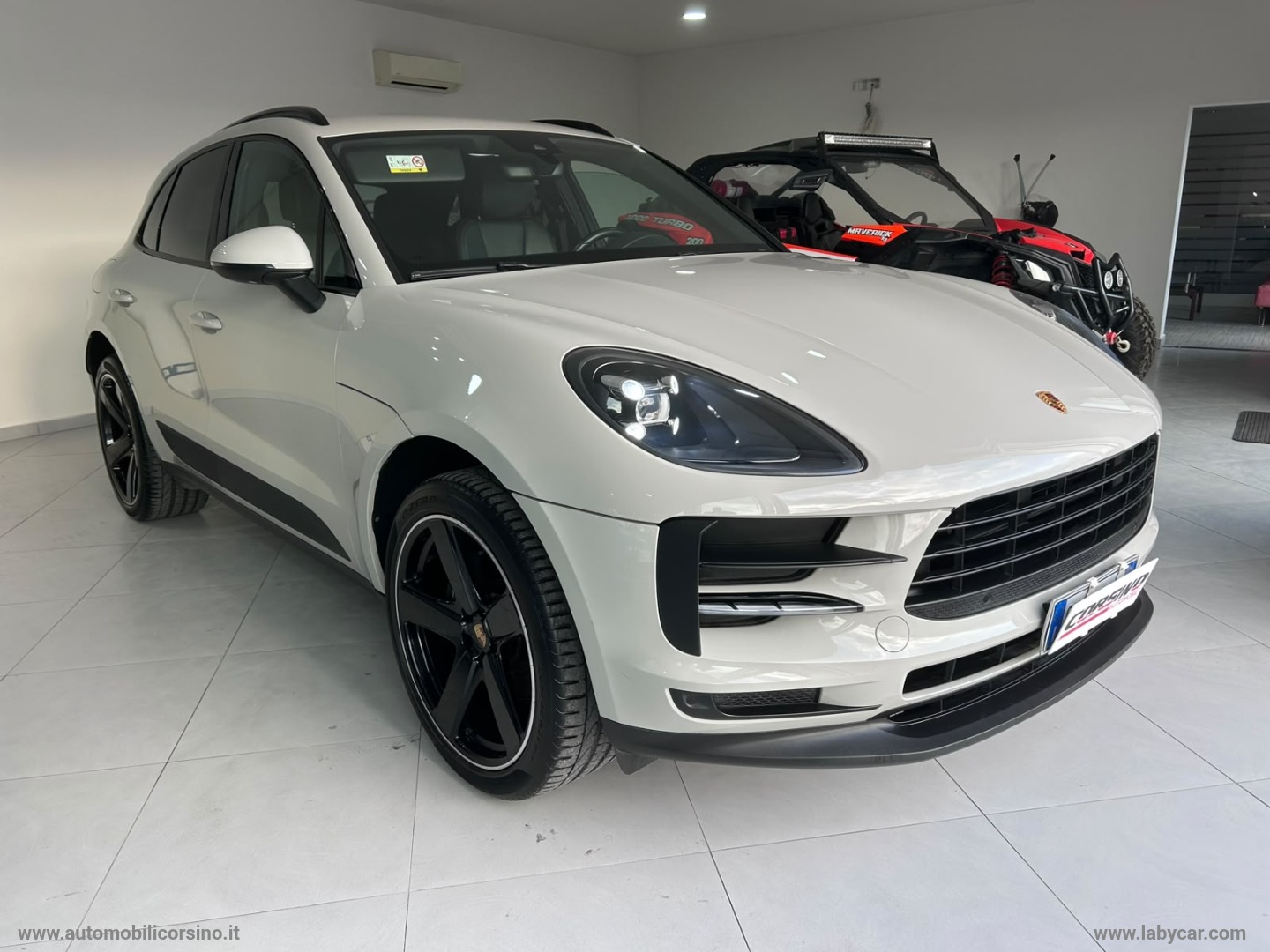 PORSCHE Macan 2.0                                                        