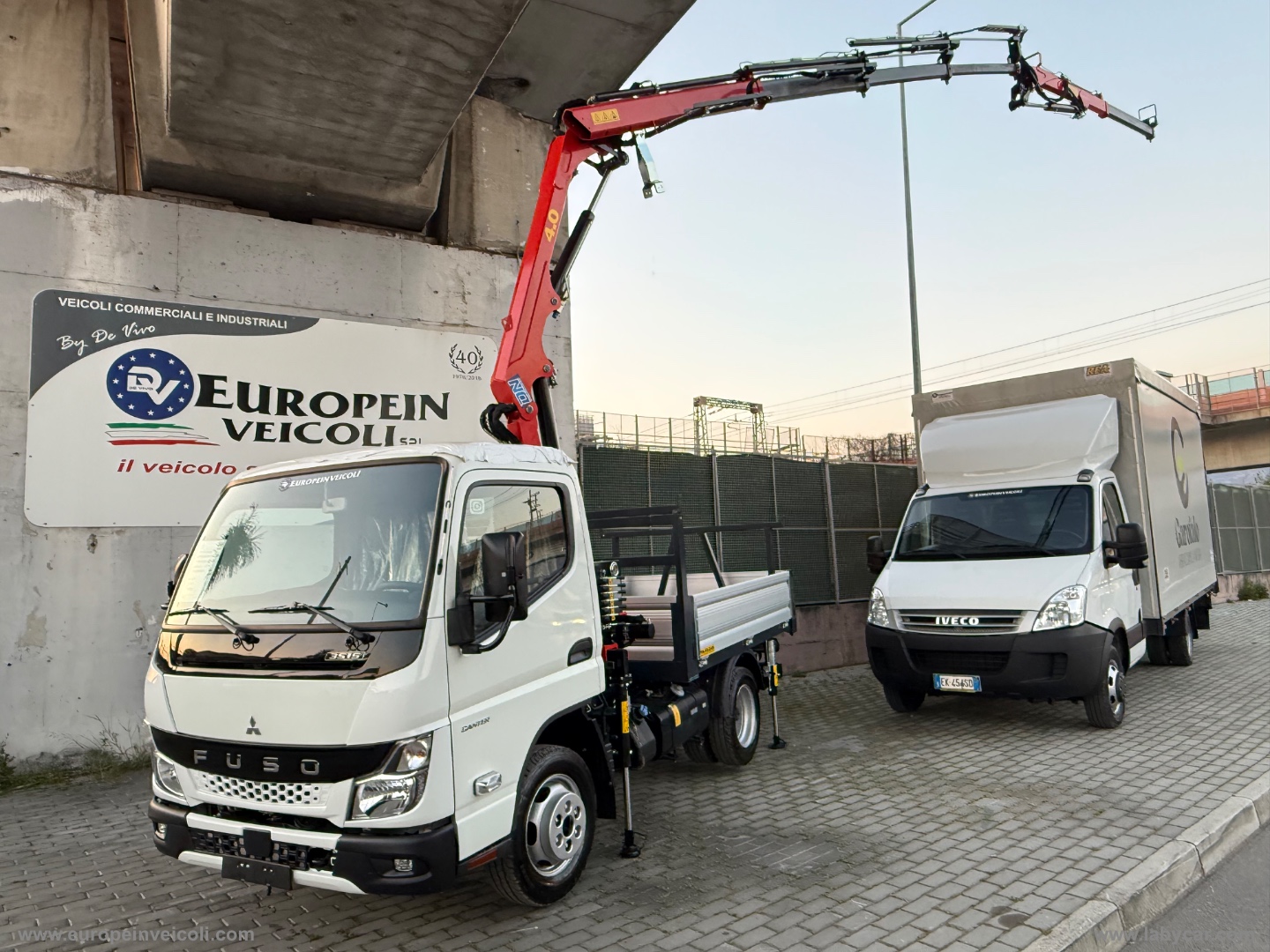 MITSUBISHI FUSO 