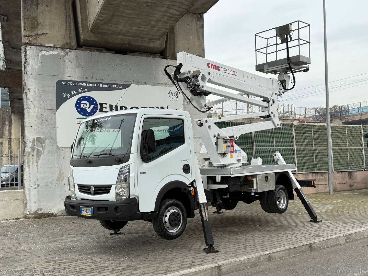 RENAULT TRUCKS 