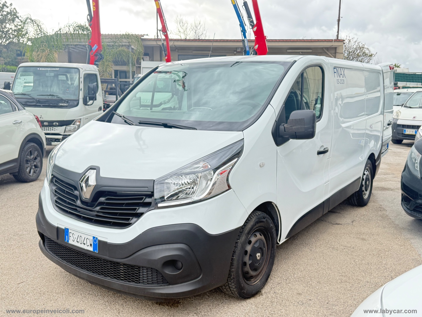 RENAULT 
