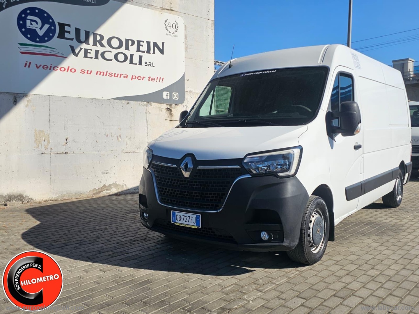 RENAULT 