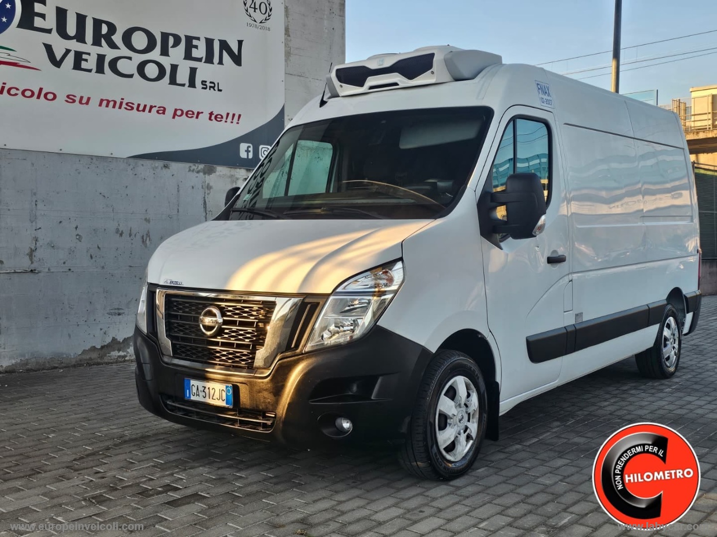 NISSAN NV400