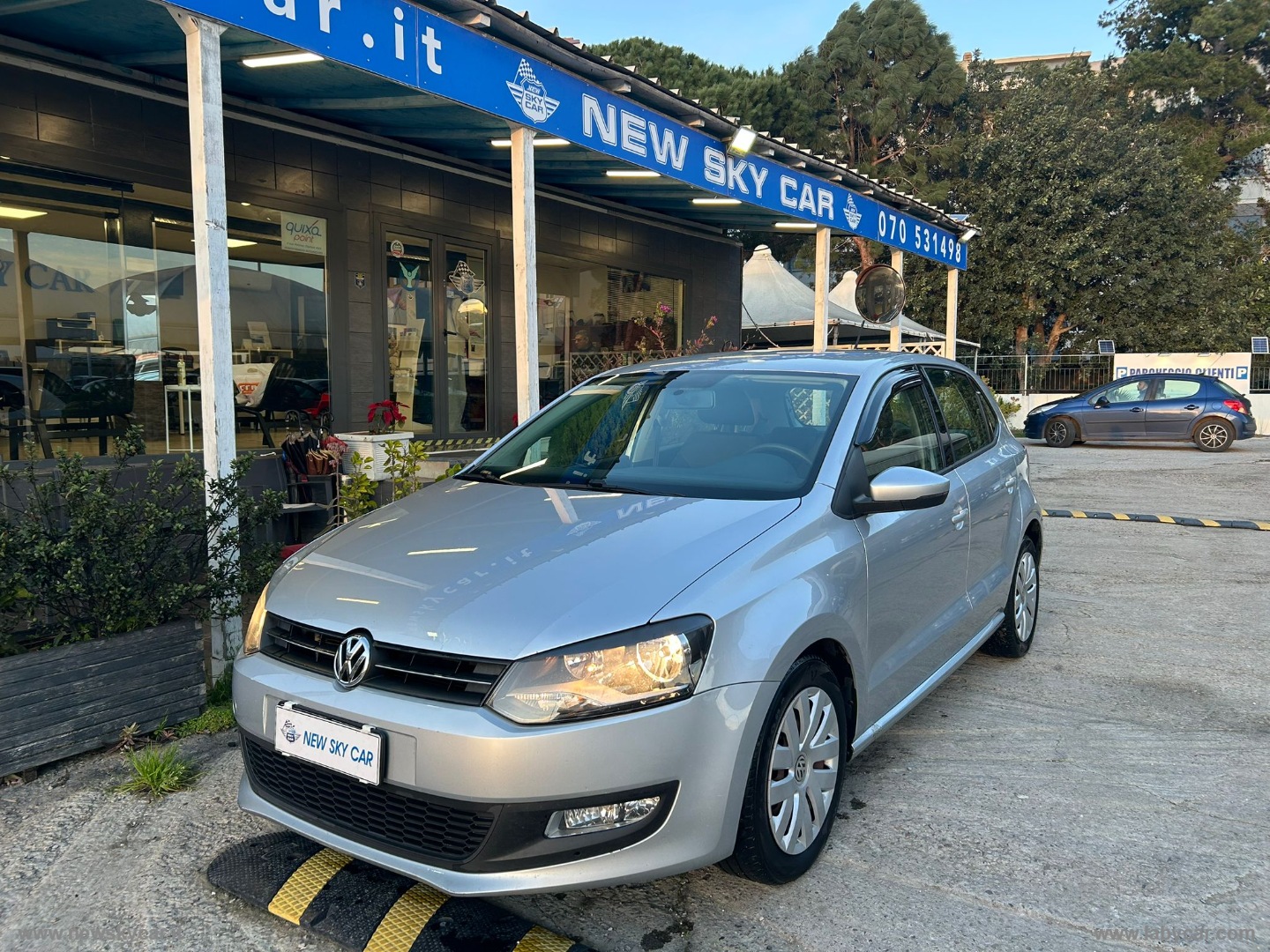 VOLKSWAGEN Polo