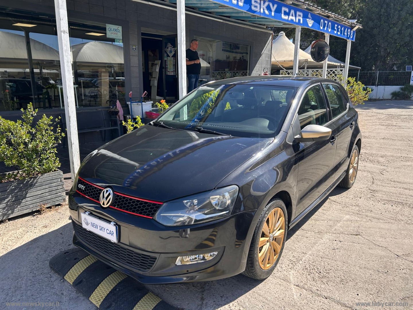 VOLKSWAGEN Polo