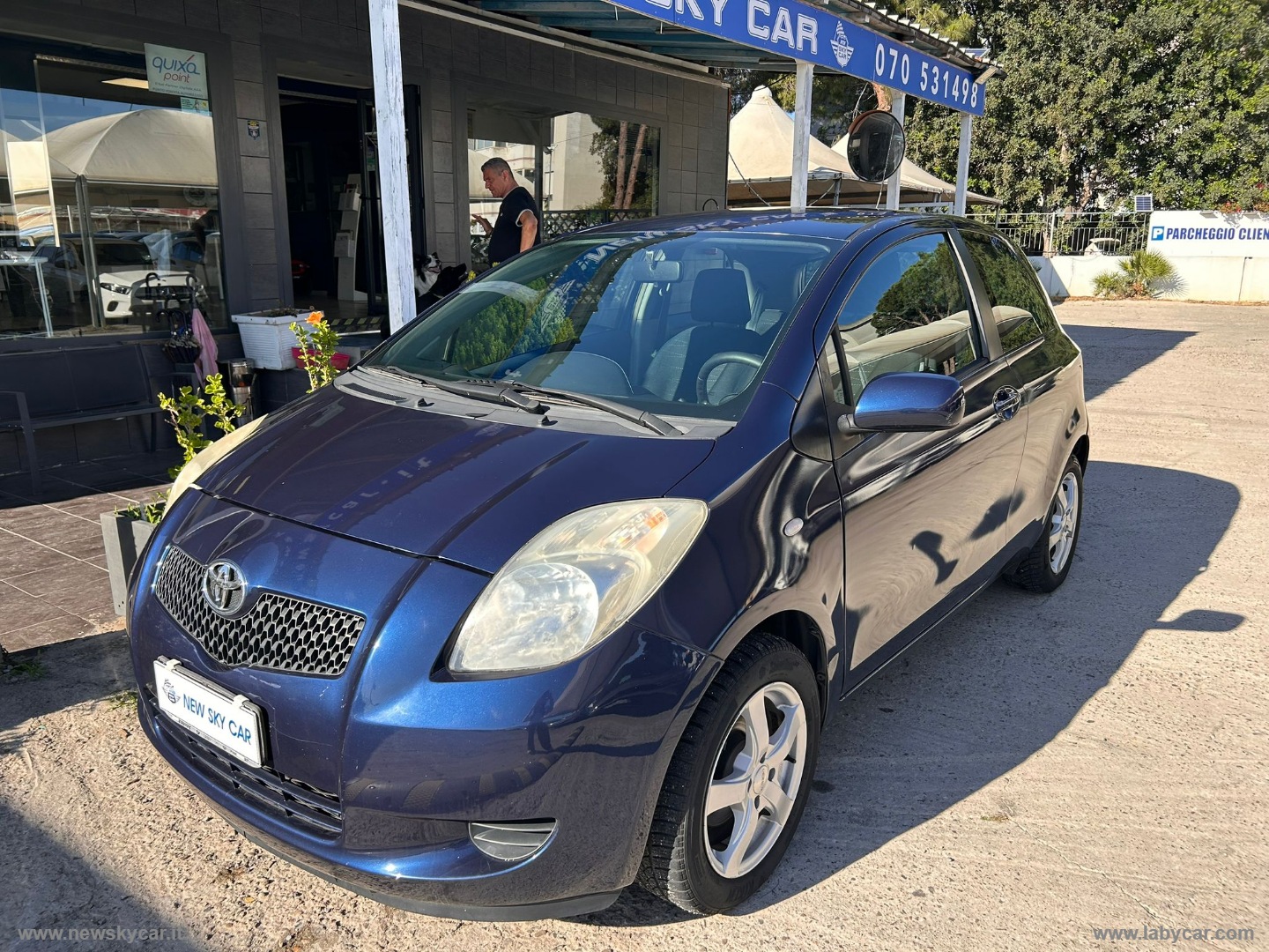 TOYOTA Yaris