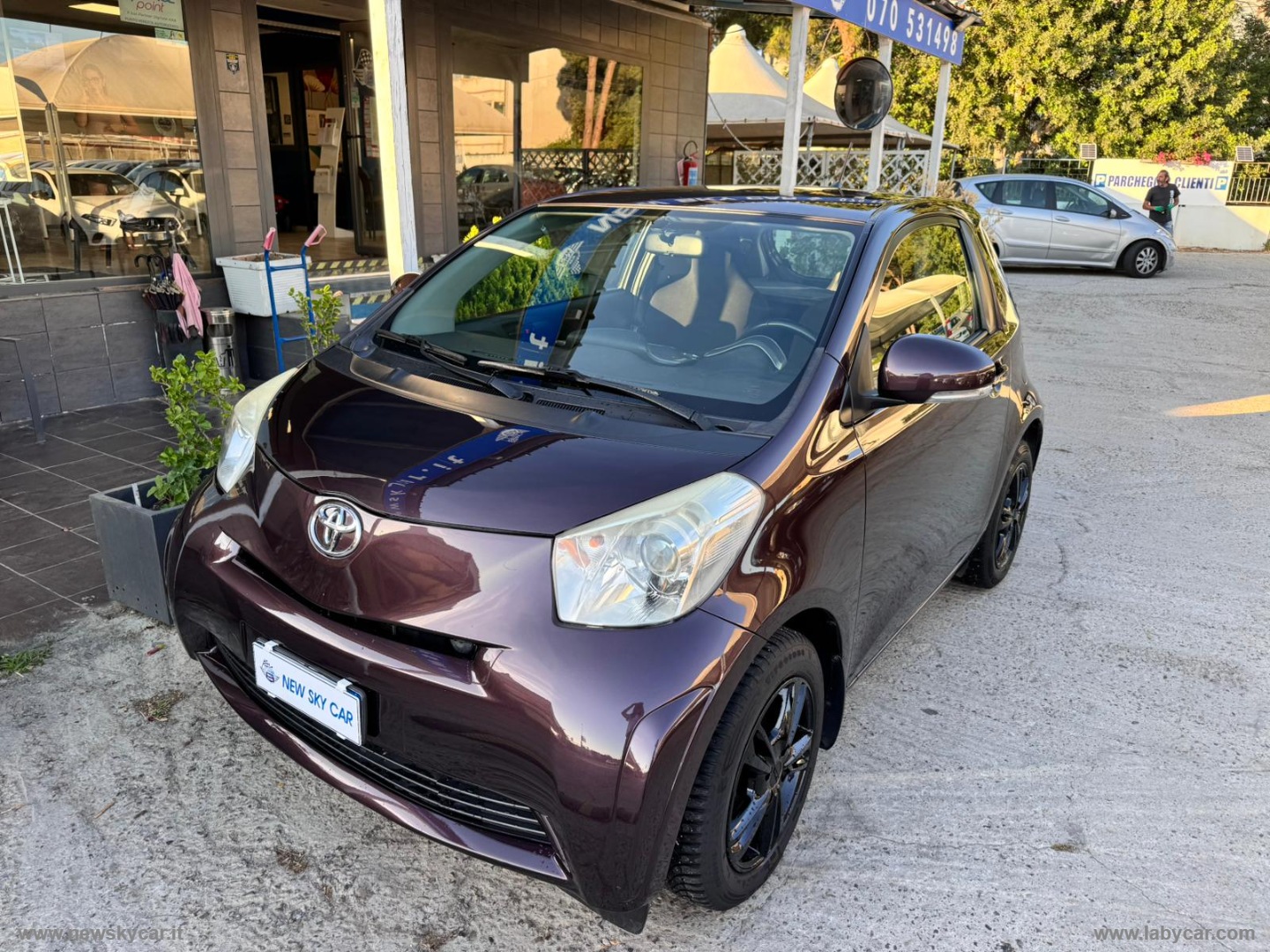 TOYOTA iQ