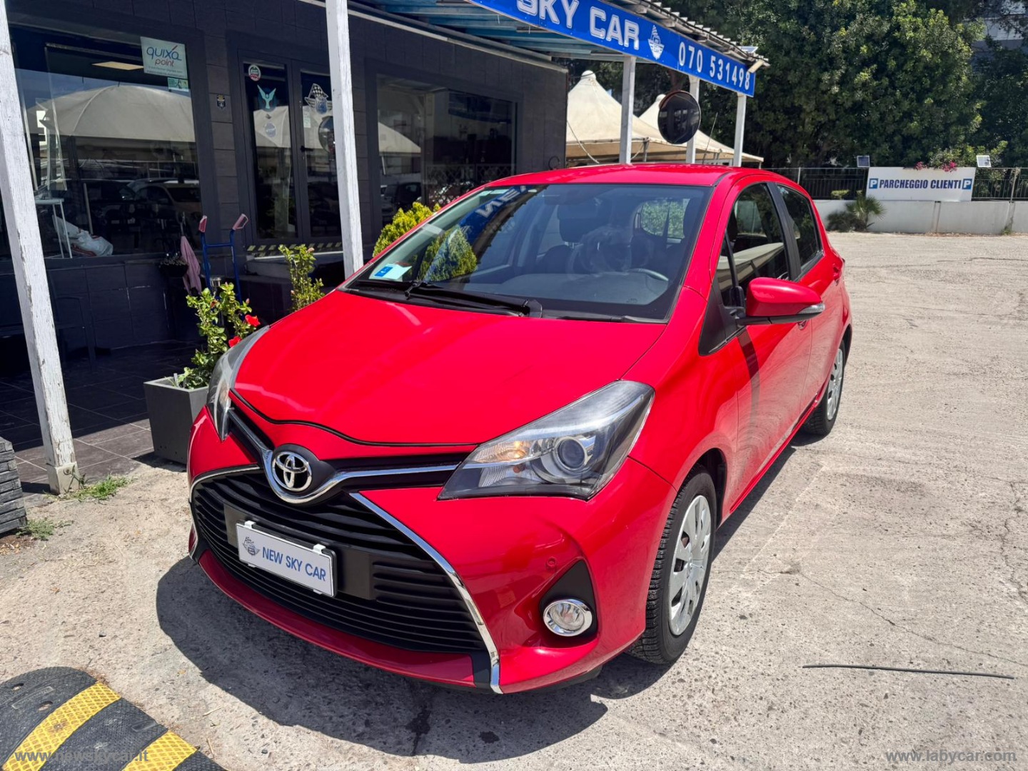 TOYOTA Yaris