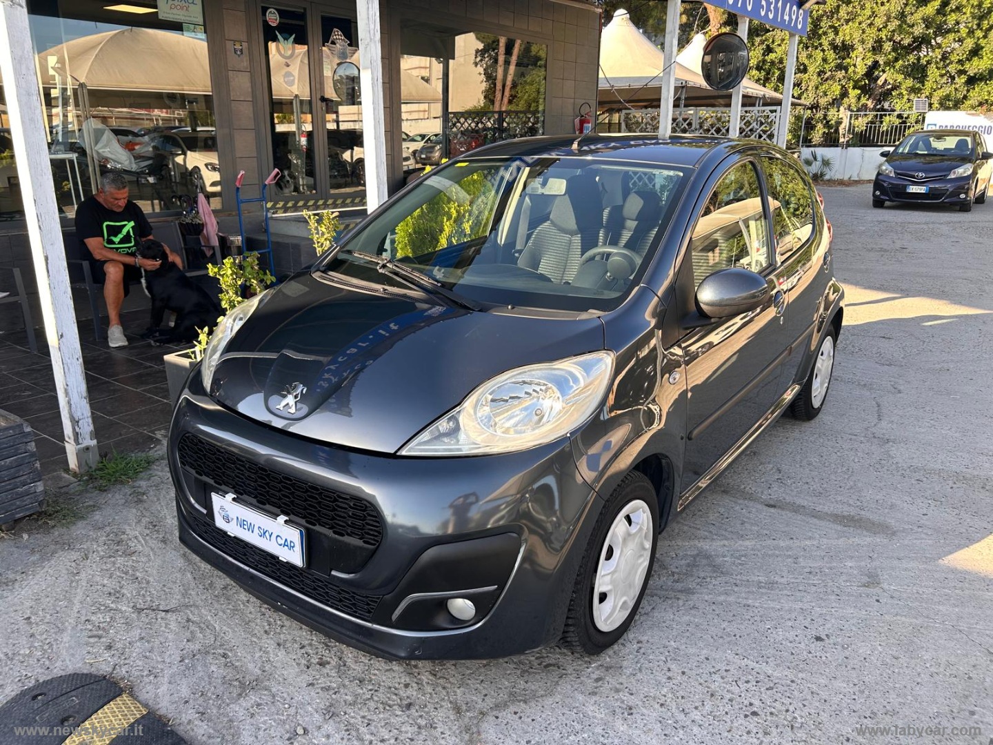 PEUGEOT 107