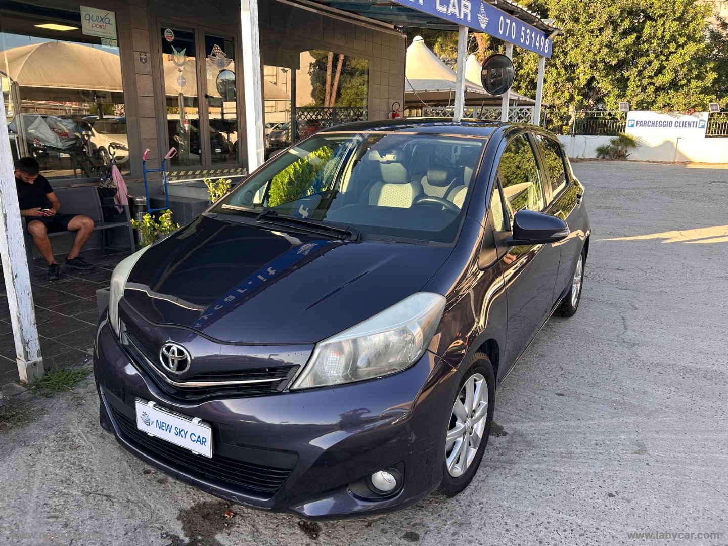TOYOTA Yaris