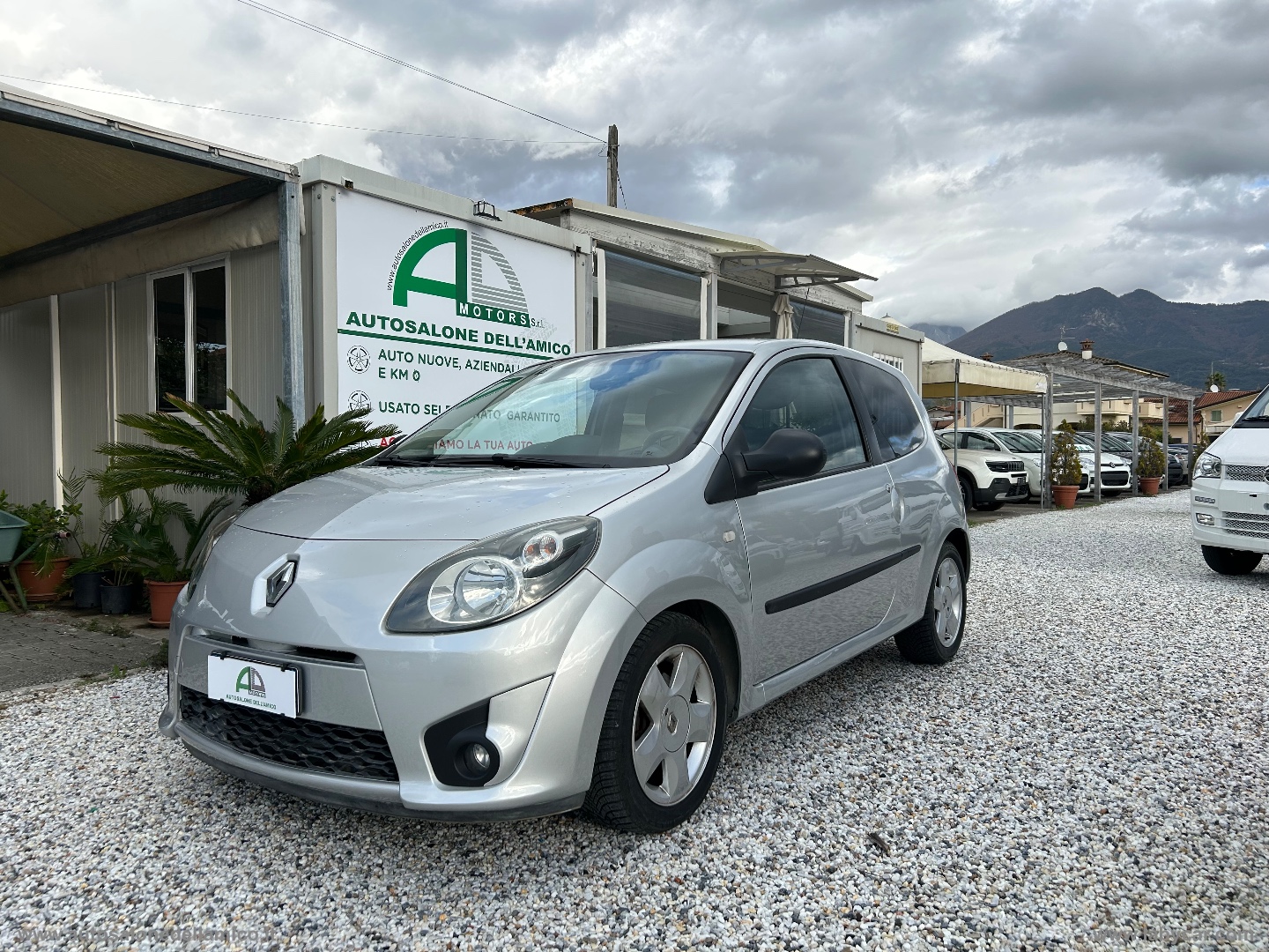 RENAULT Twingo
