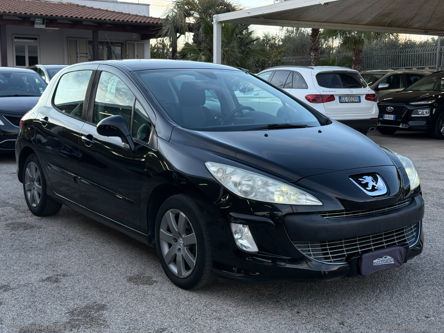 PEUGEOT 308