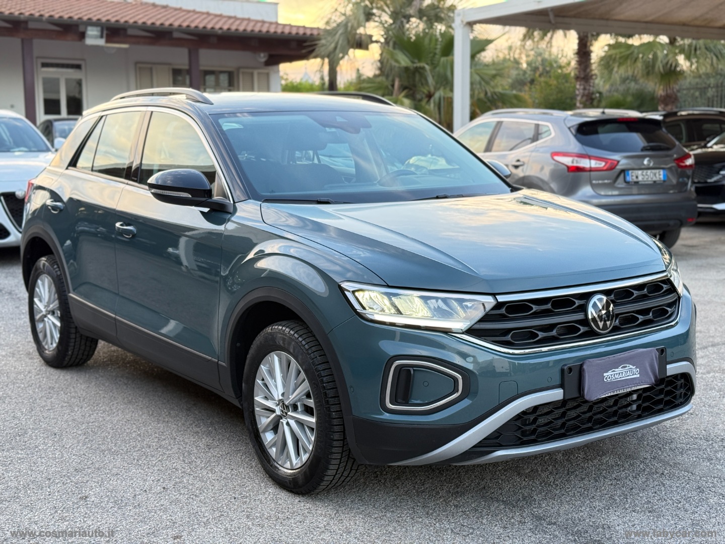 VOLKSWAGEN T-Roc