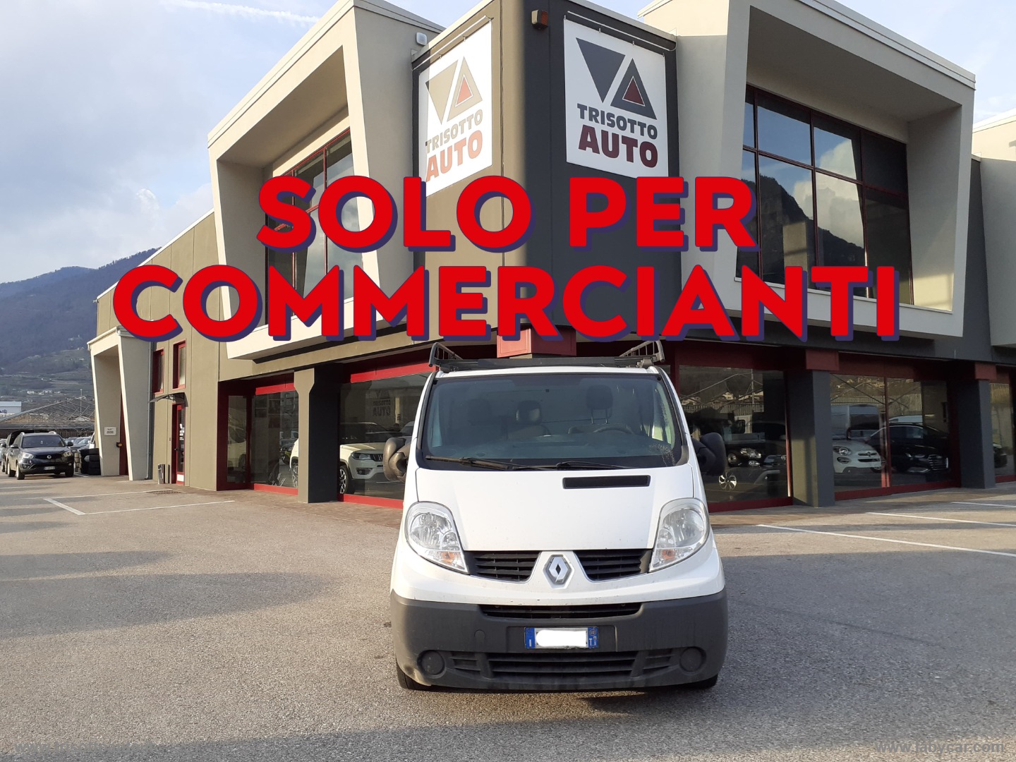 RENAULT Trafic