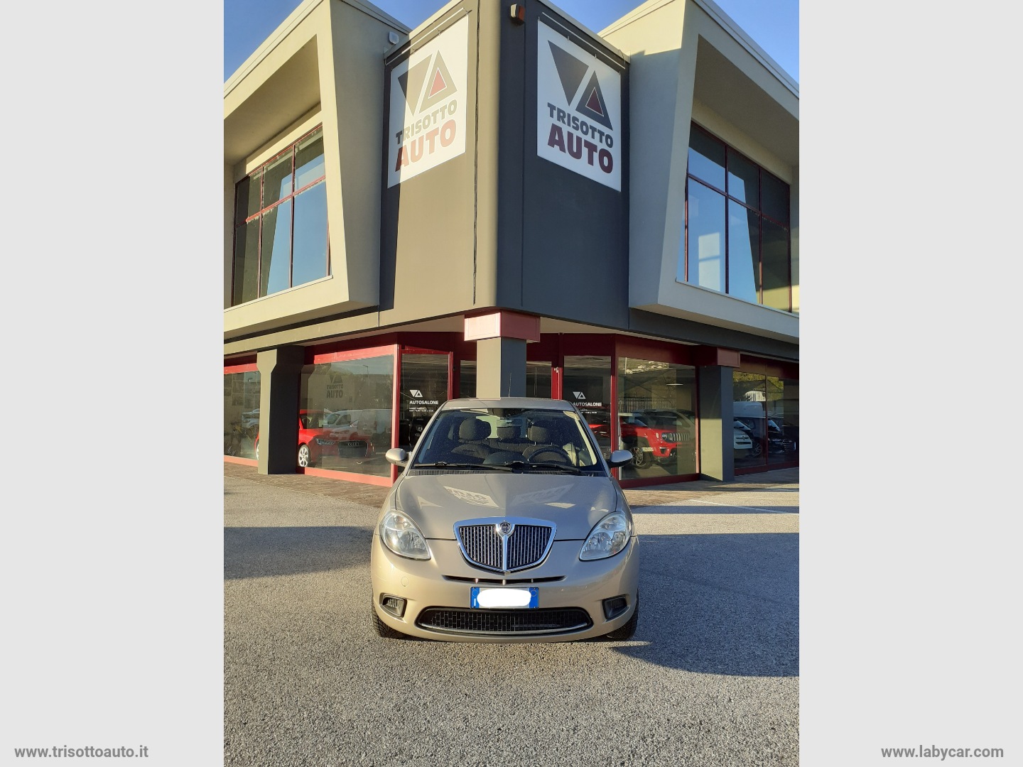LANCIA Ypsilon