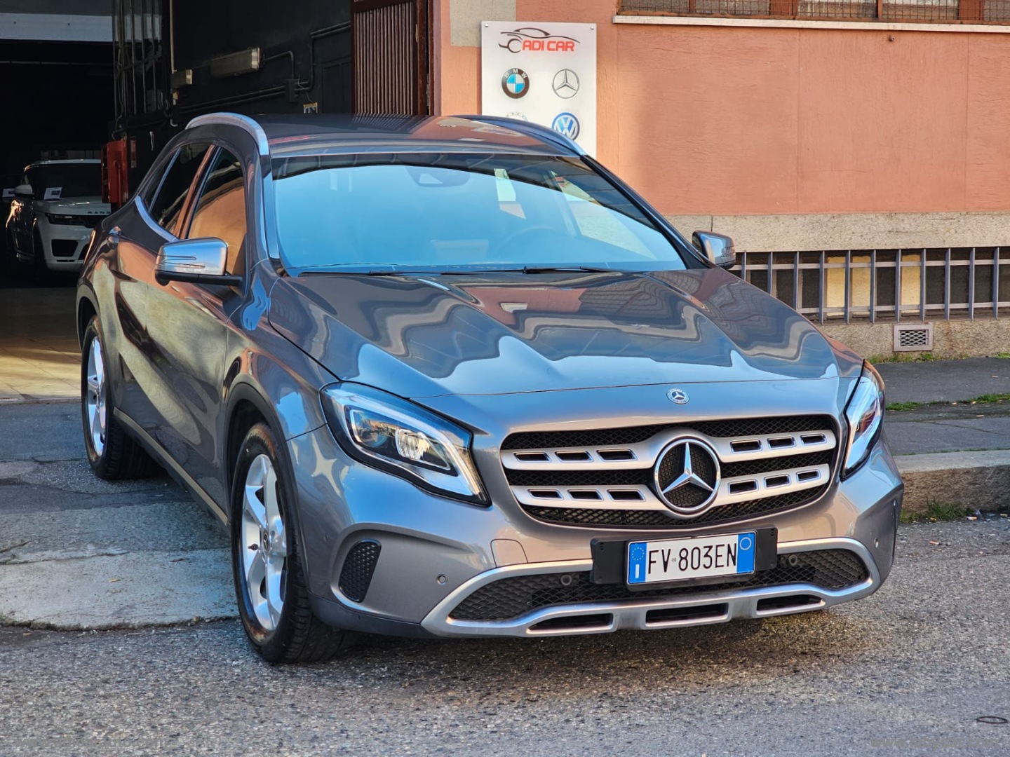 GLA 180 Sport                                                        