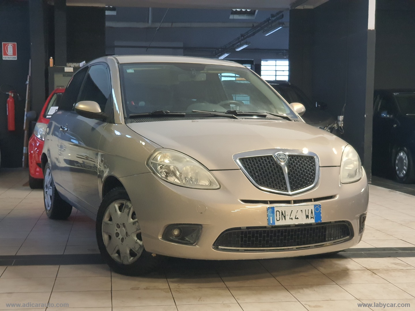 LANCIA Ypsilon