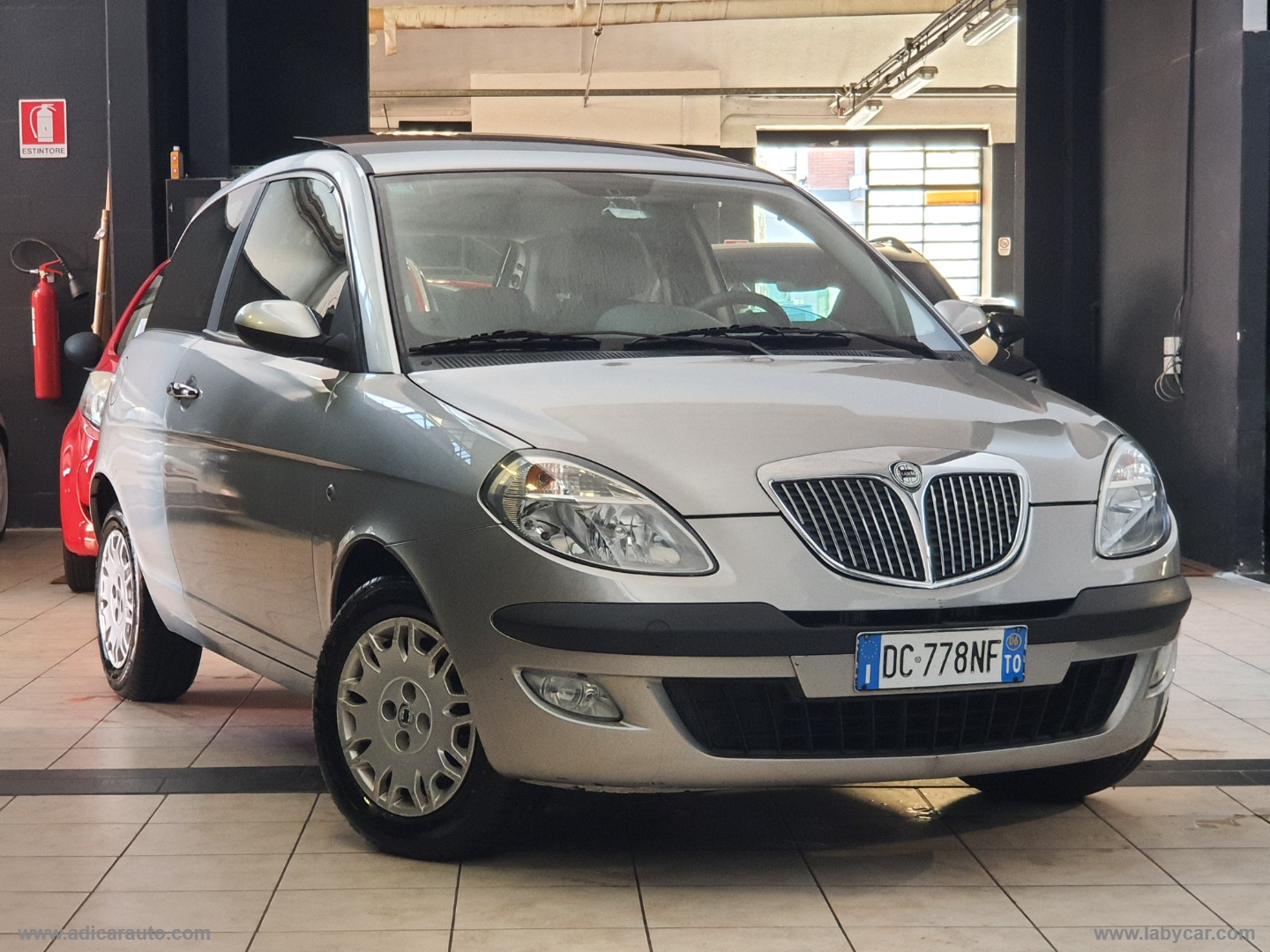 LANCIA Ypsilon