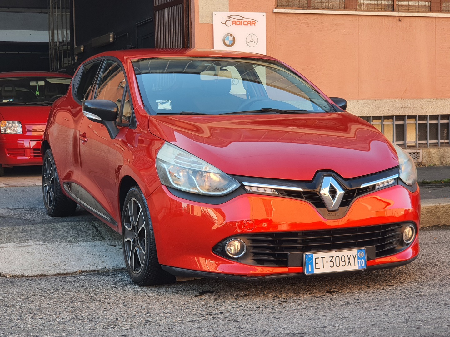 RENAULT Clio