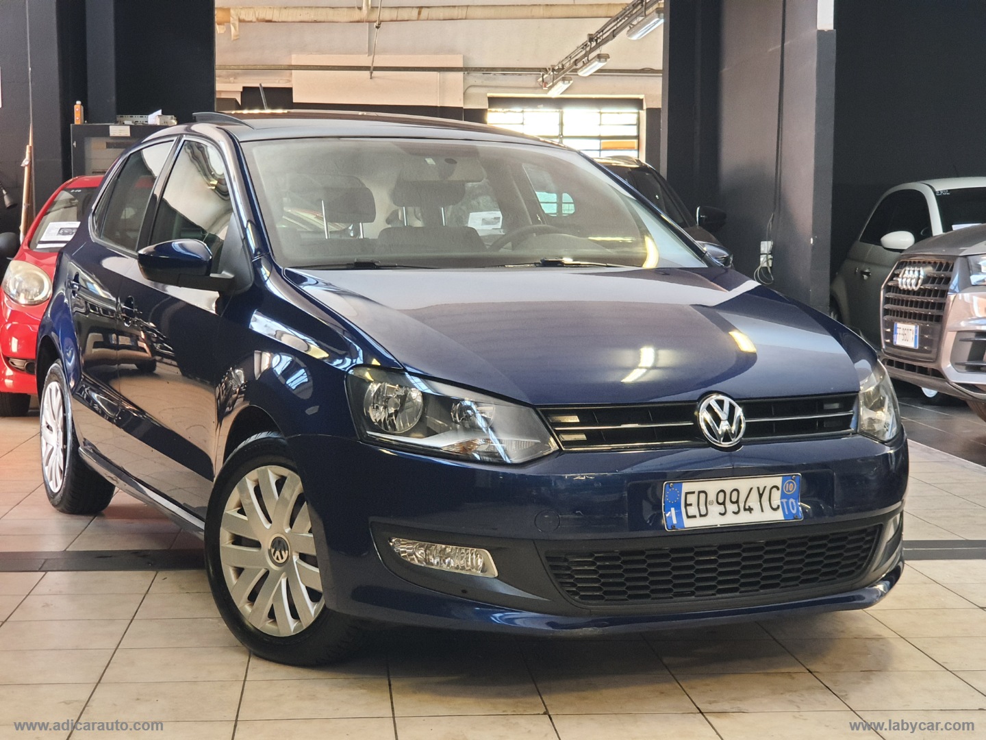 VOLKSWAGEN Polo