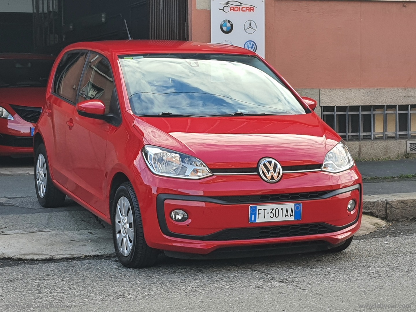 VOLKSWAGEN up!