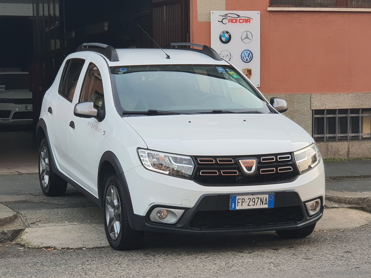 DACIA Sandero