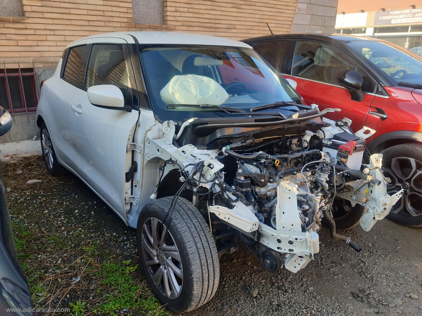 SUZUKI Swift