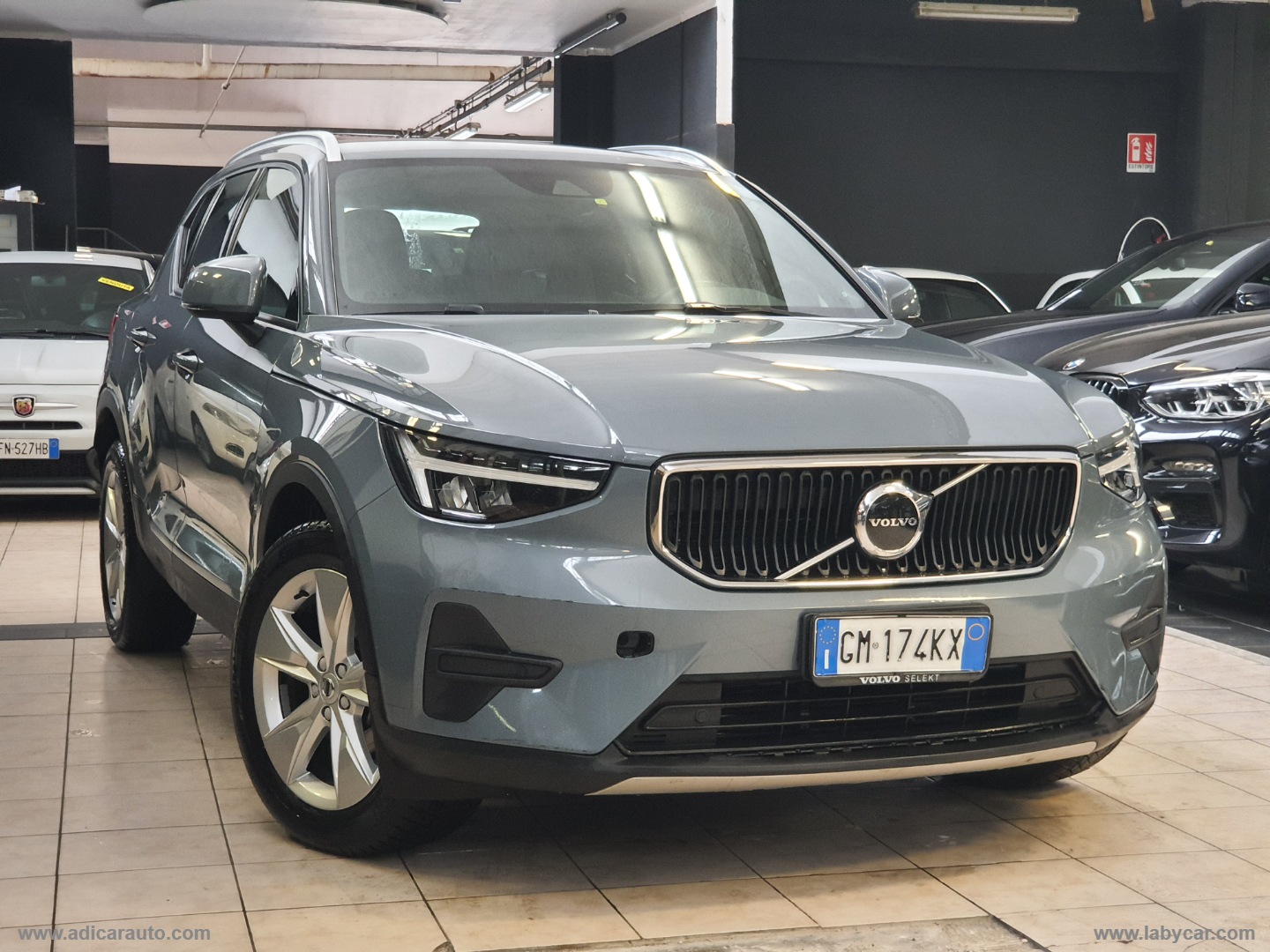 VOLVO XC40