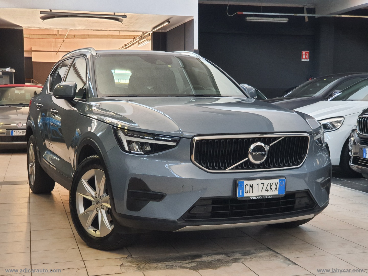 VOLVO XC40