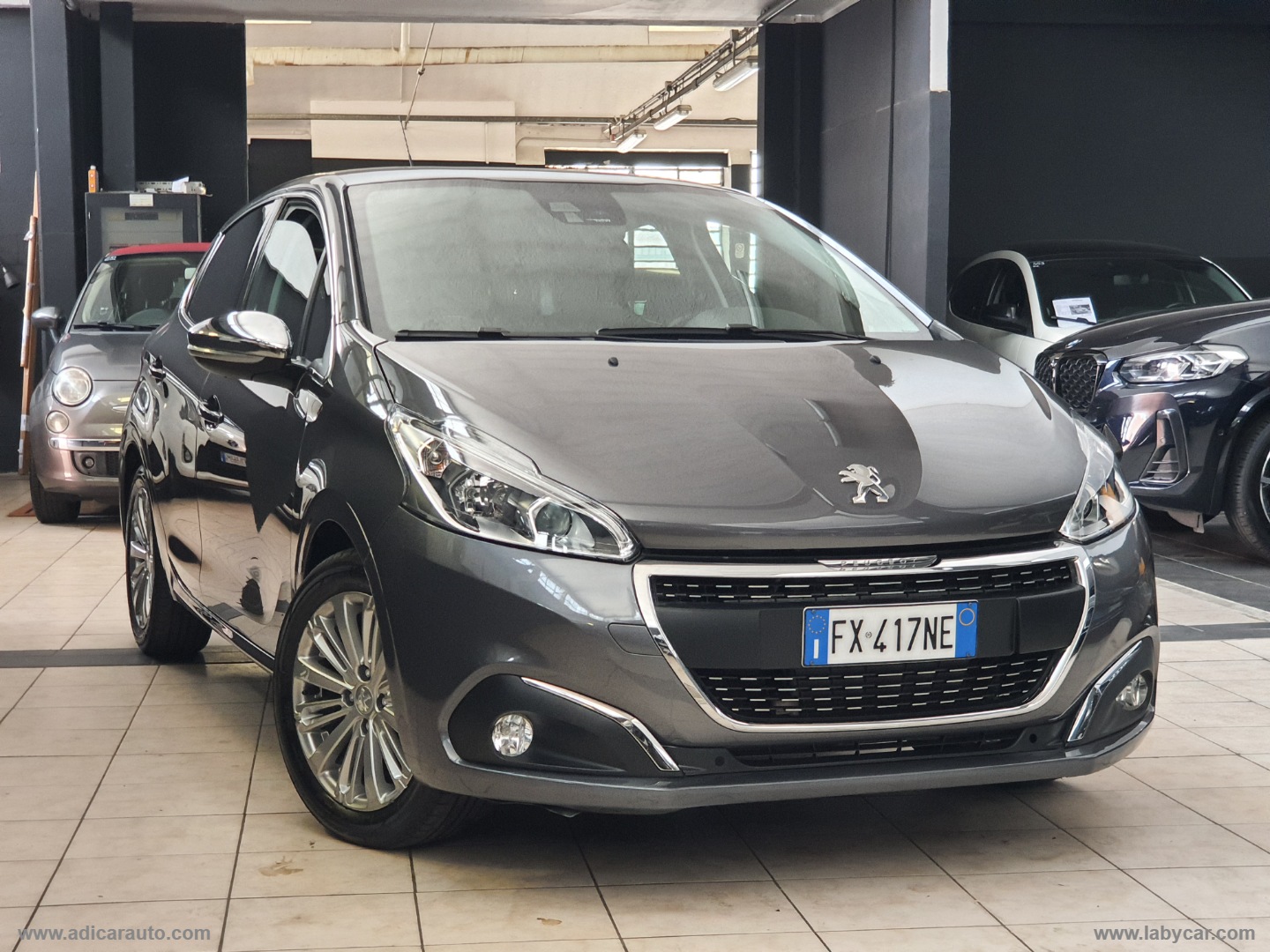 PEUGEOT 208