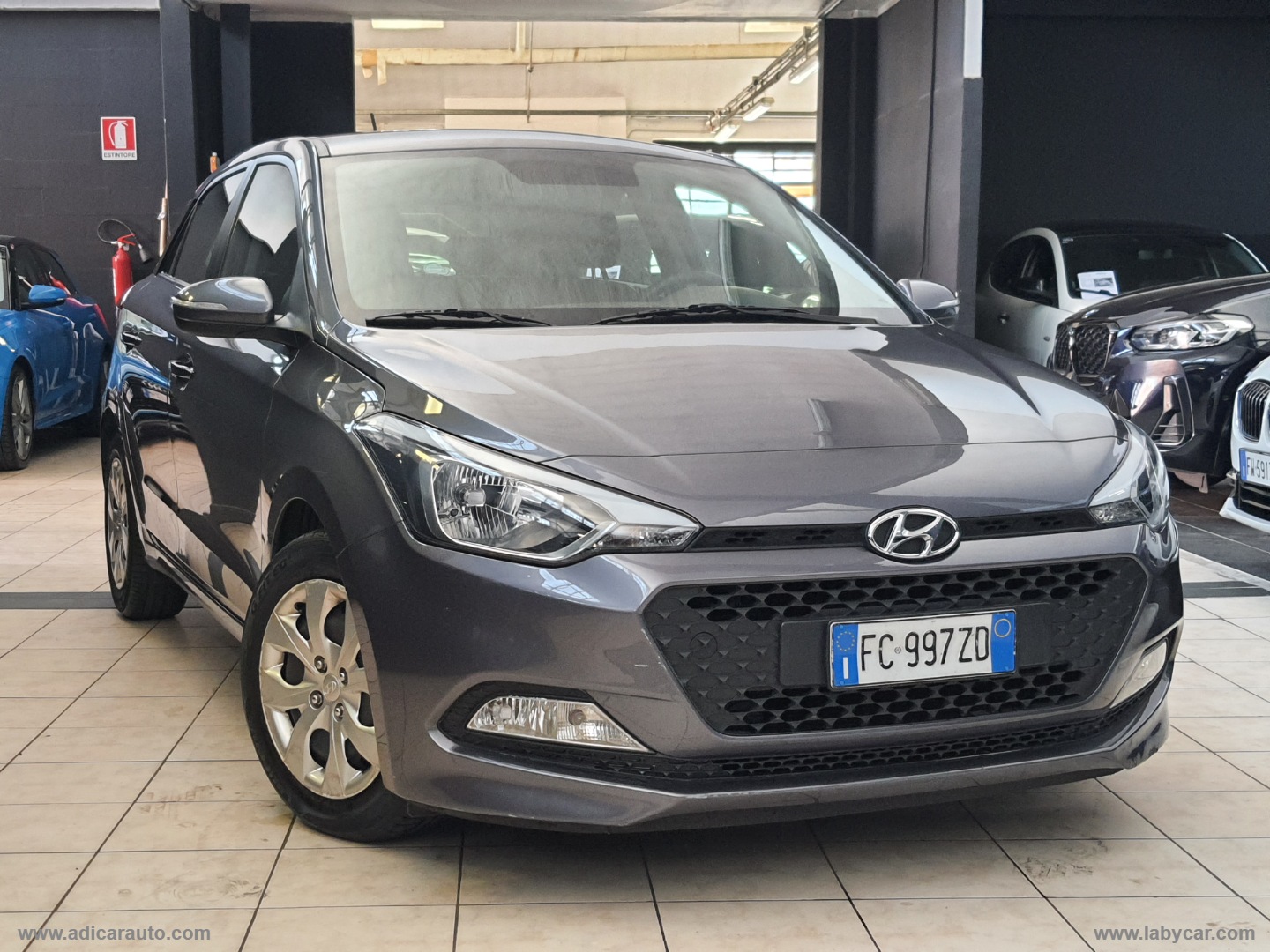 HYUNDAI i20
