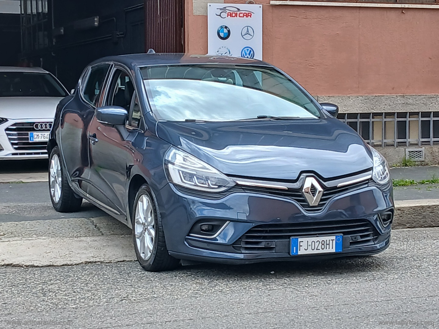 RENAULT Clio