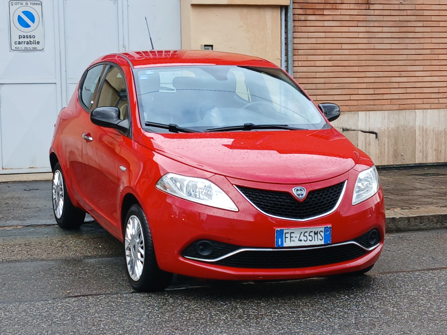 LANCIA Ypsilon