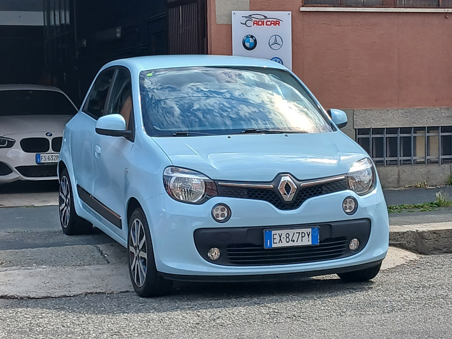 RENAULT Twingo