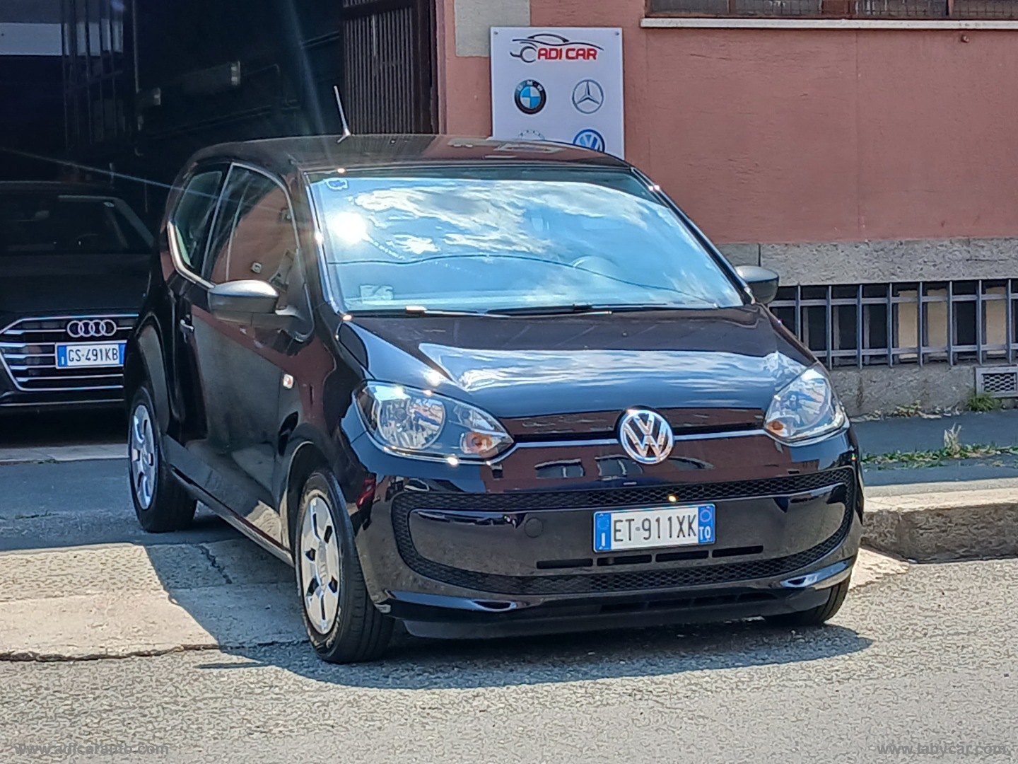 VOLKSWAGEN up!