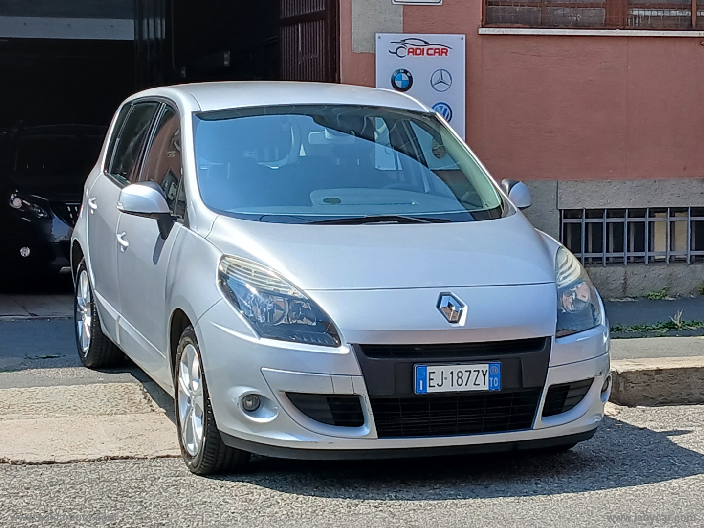 RENAULT Scénic