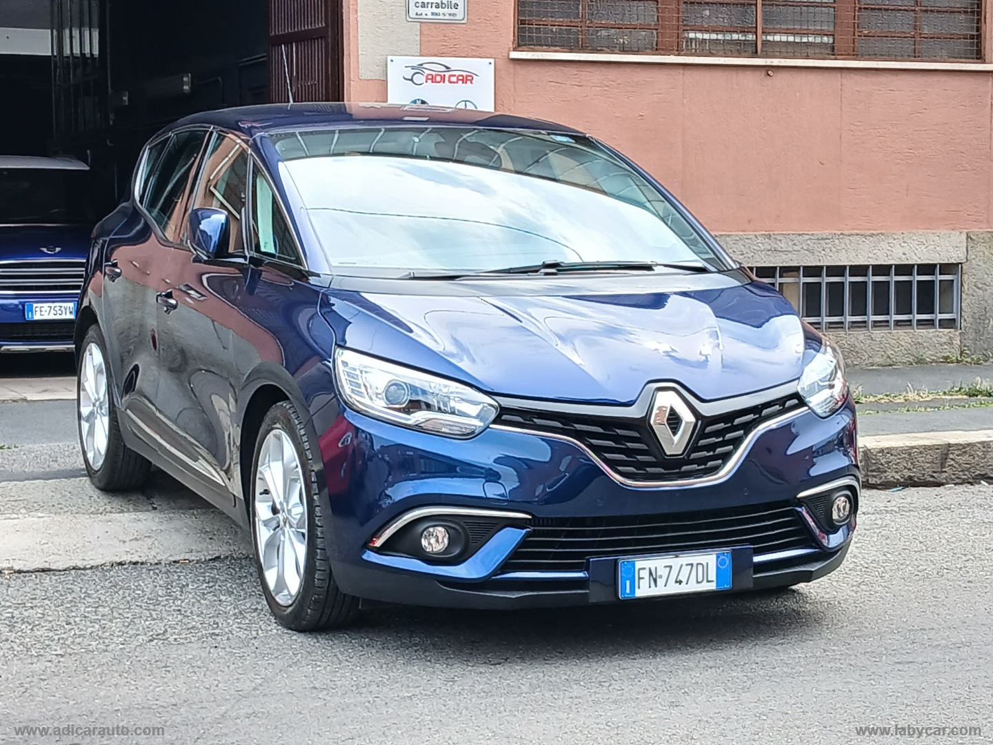 RENAULT Scénic