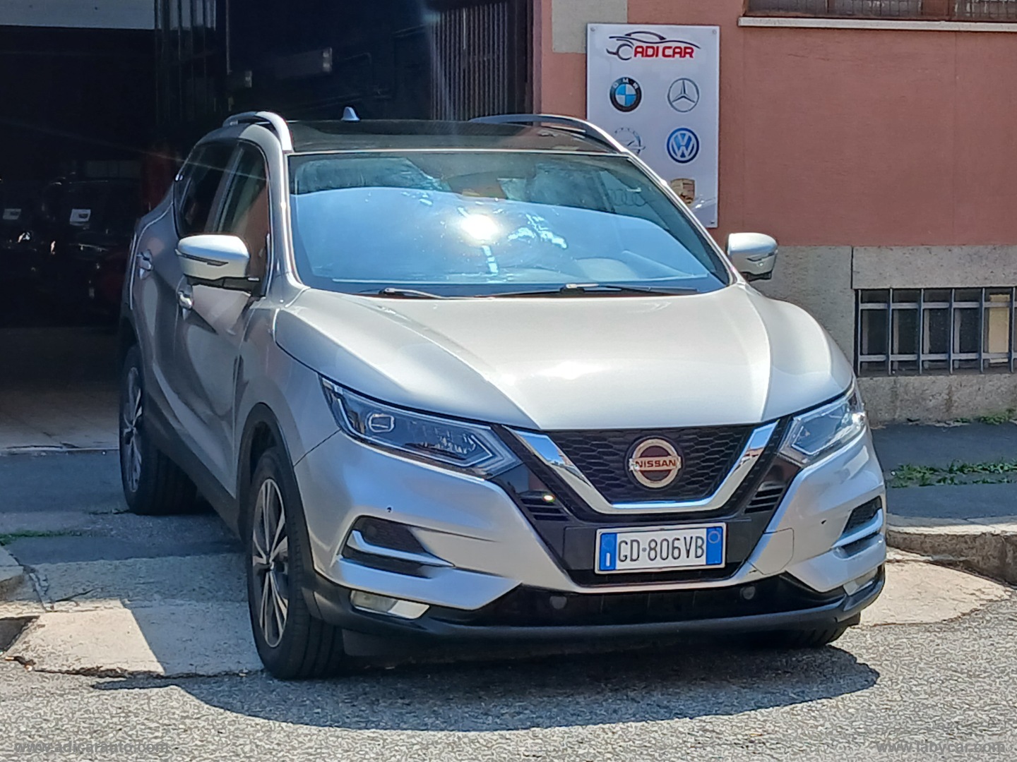 NISSAN Qashqai
