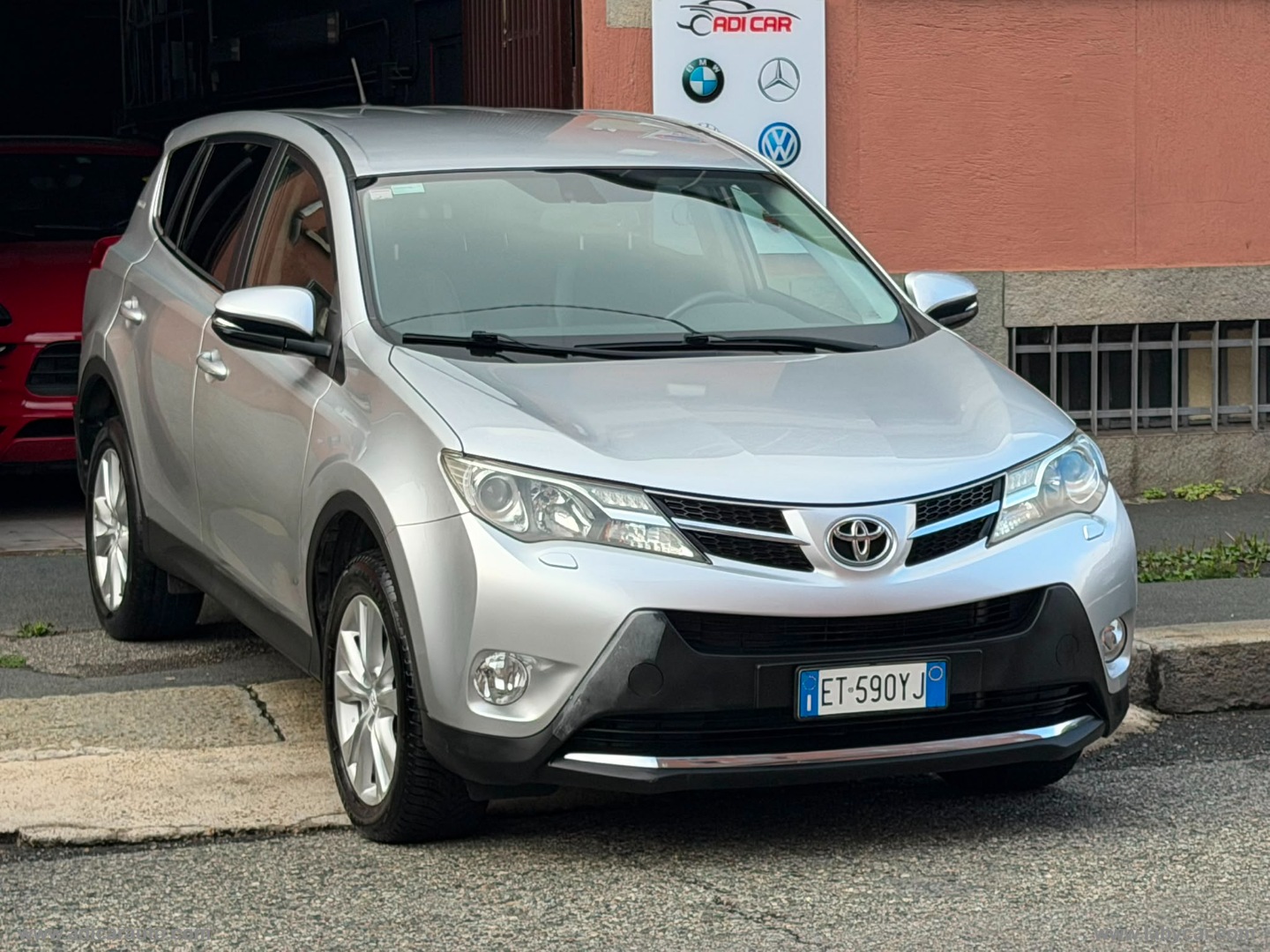 TOYOTA RAV4