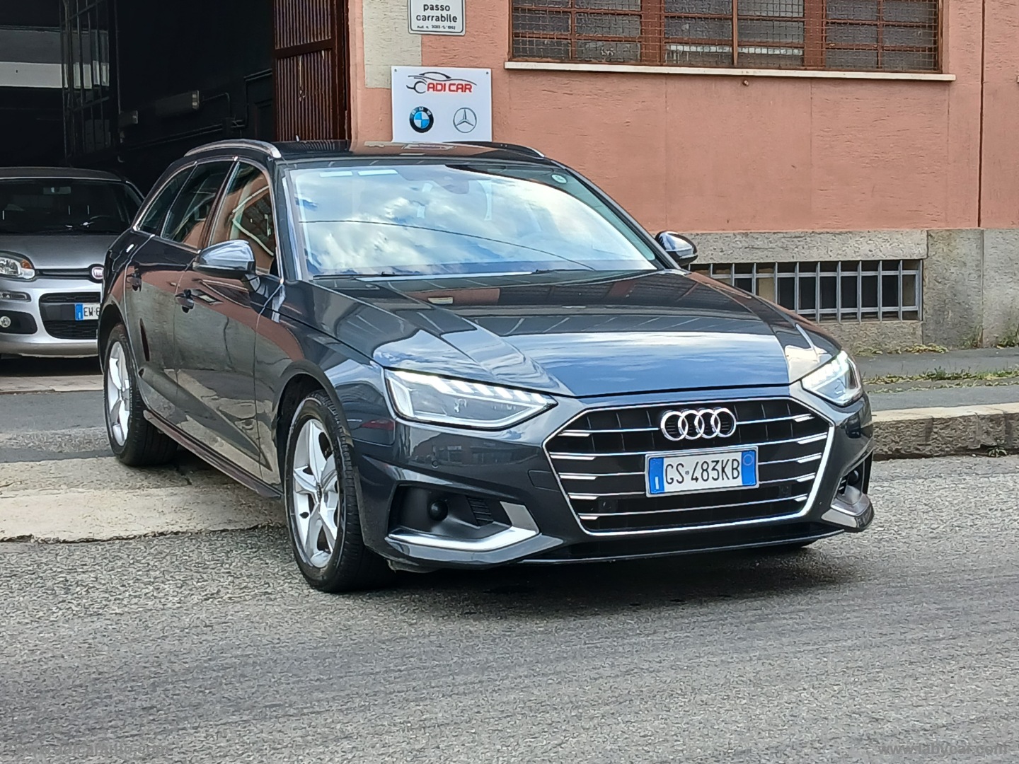 AUDI A4