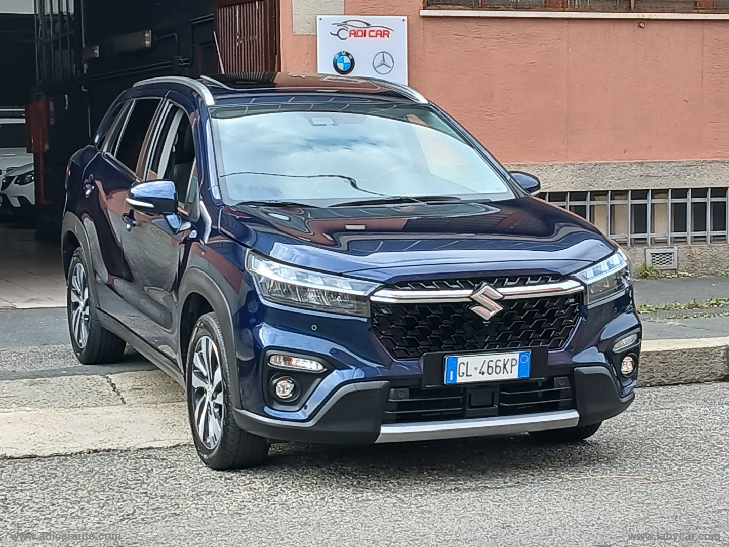 SUZUKI S-Cross