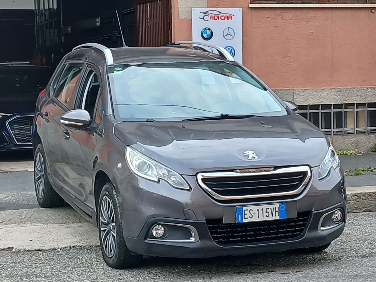 PEUGEOT 2008