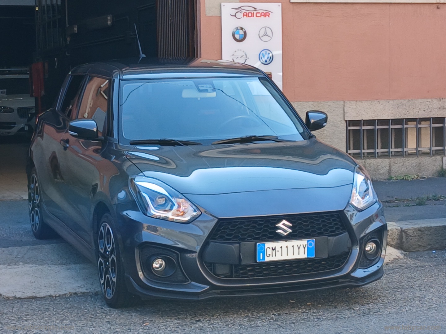 SUZUKI Swift